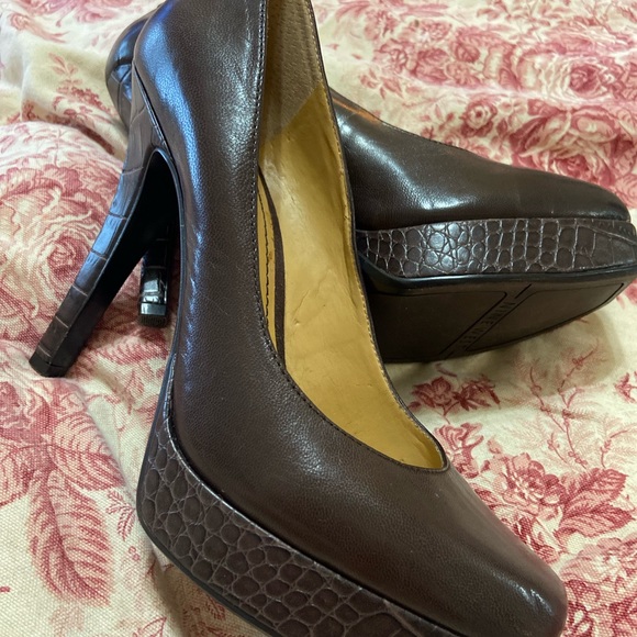 NINE WEST Platform Brown Heel EUC HEEL APPROXIMATELY 4 in - Picture 6 of 7